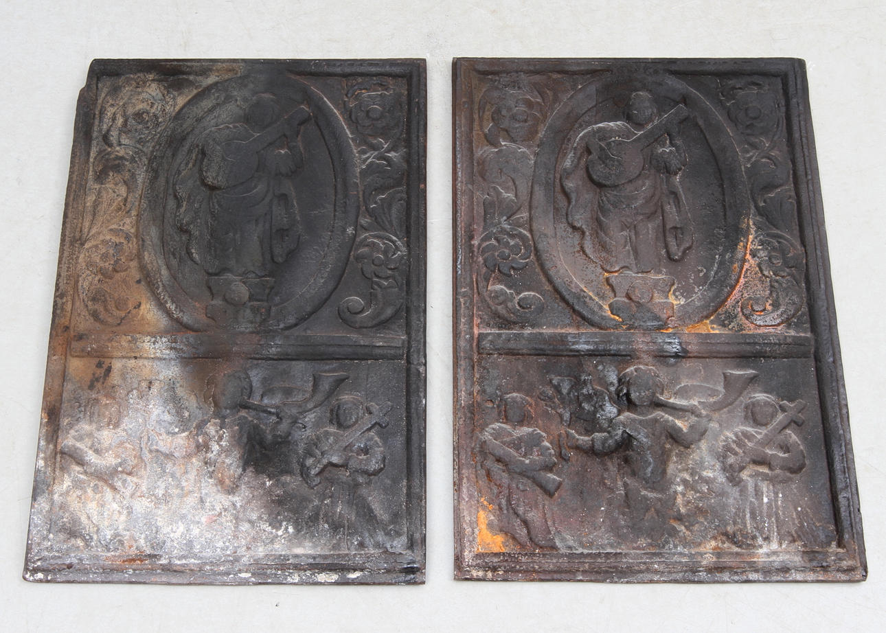 SÄTTUNGSPLATTOR, 2 st, gjutjärn, 17/1800-tal.