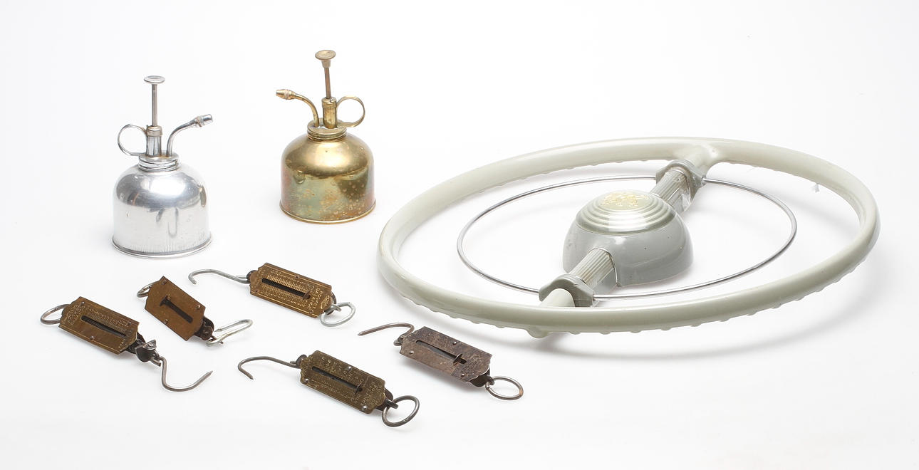 BILRATT och OLJESPRUTOR samt FICKVÅGAR, 5 st.