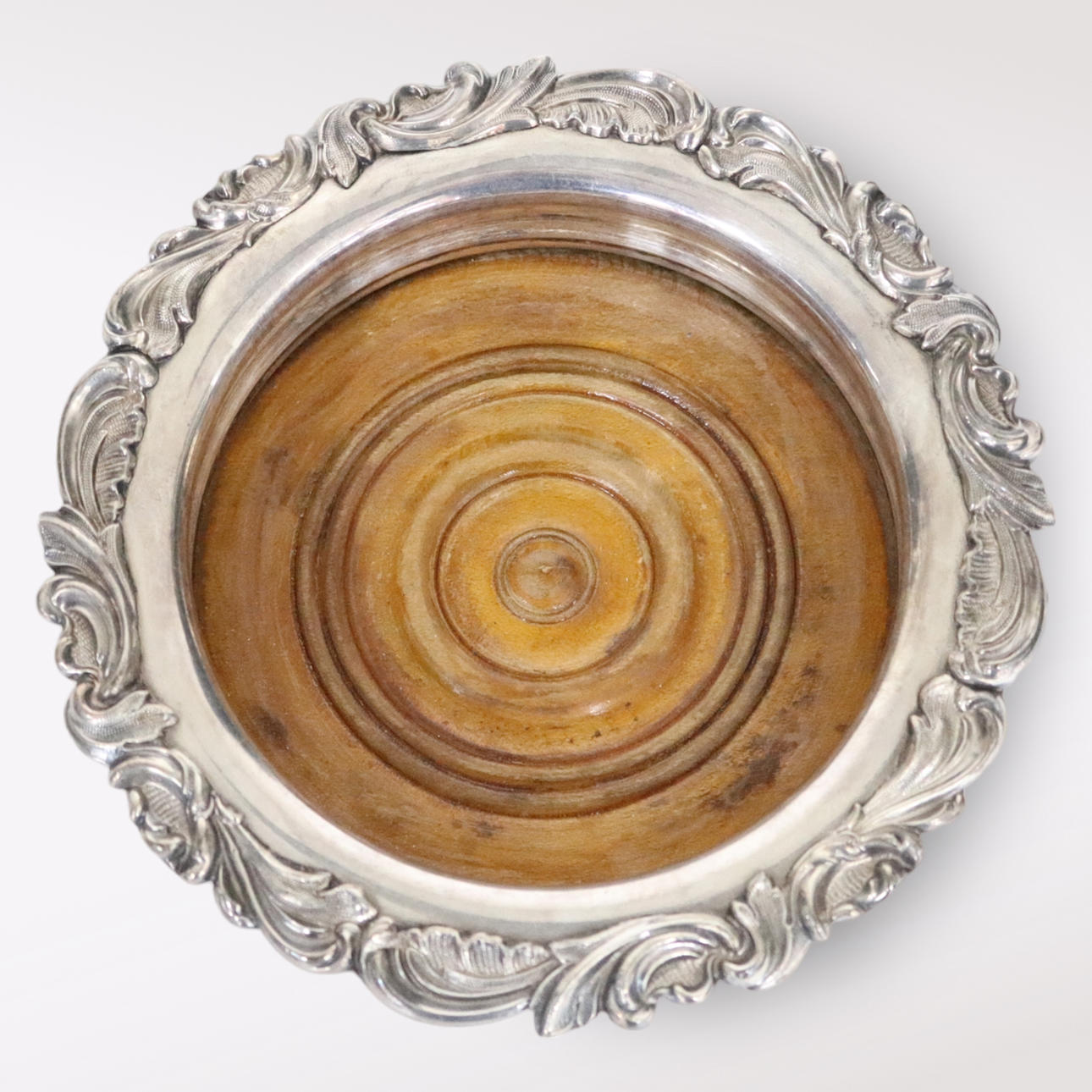 COASTERS, nysilver, England, 1900-tal.