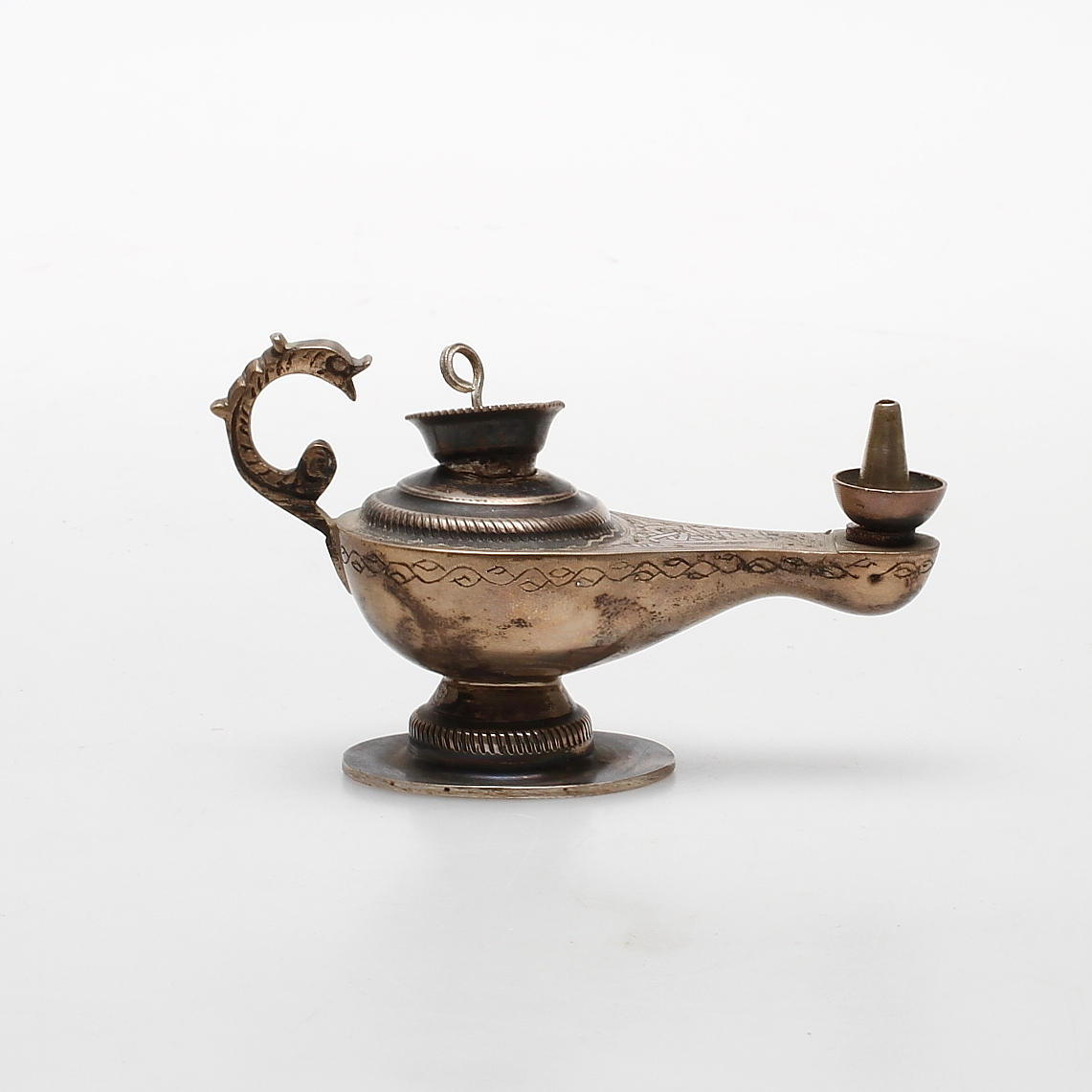 OLJELAMPA, silver, Egypten, 1900-tal, vikt ca 66 gram.