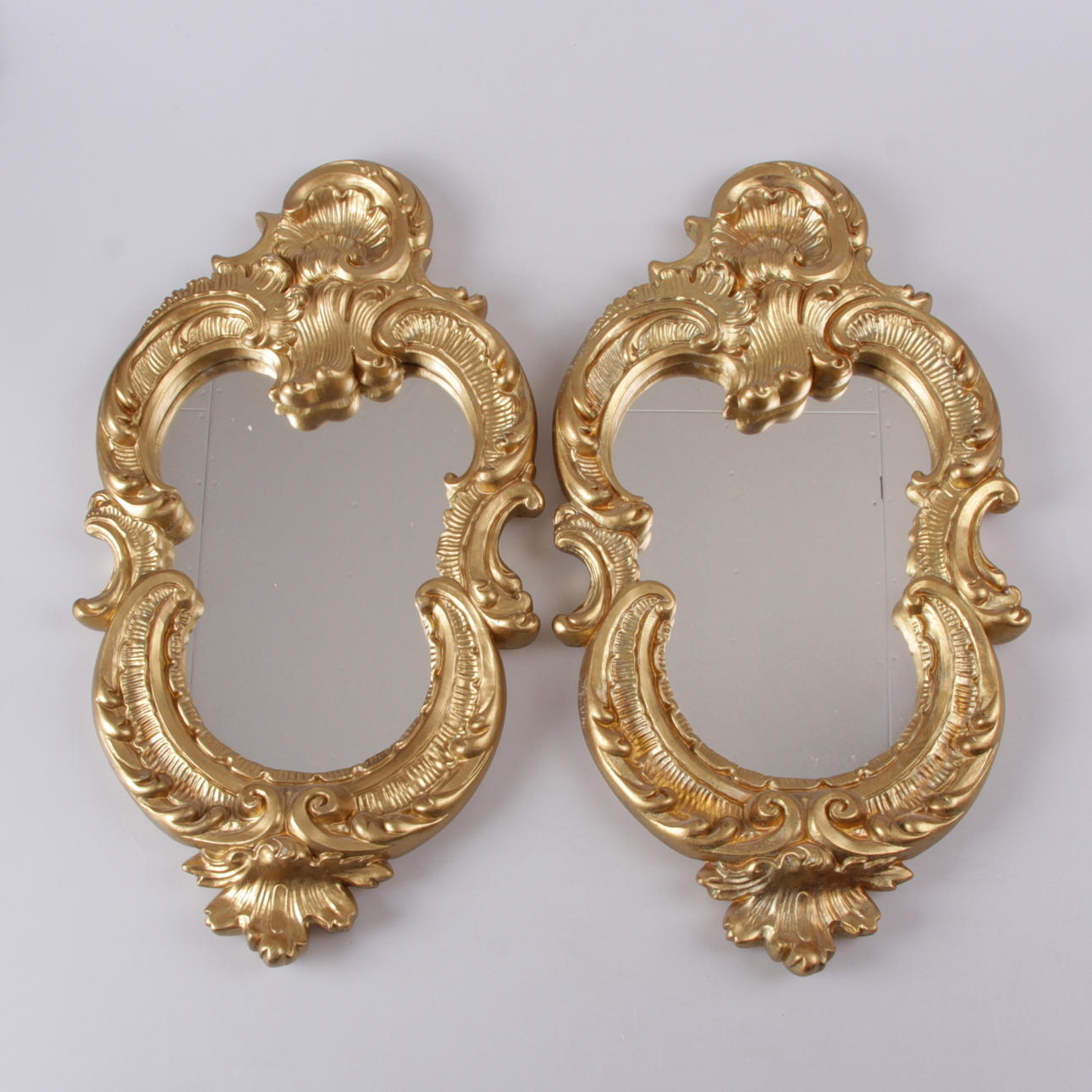 SPEGLAR, ett par, rokokostil, 1900-tal.