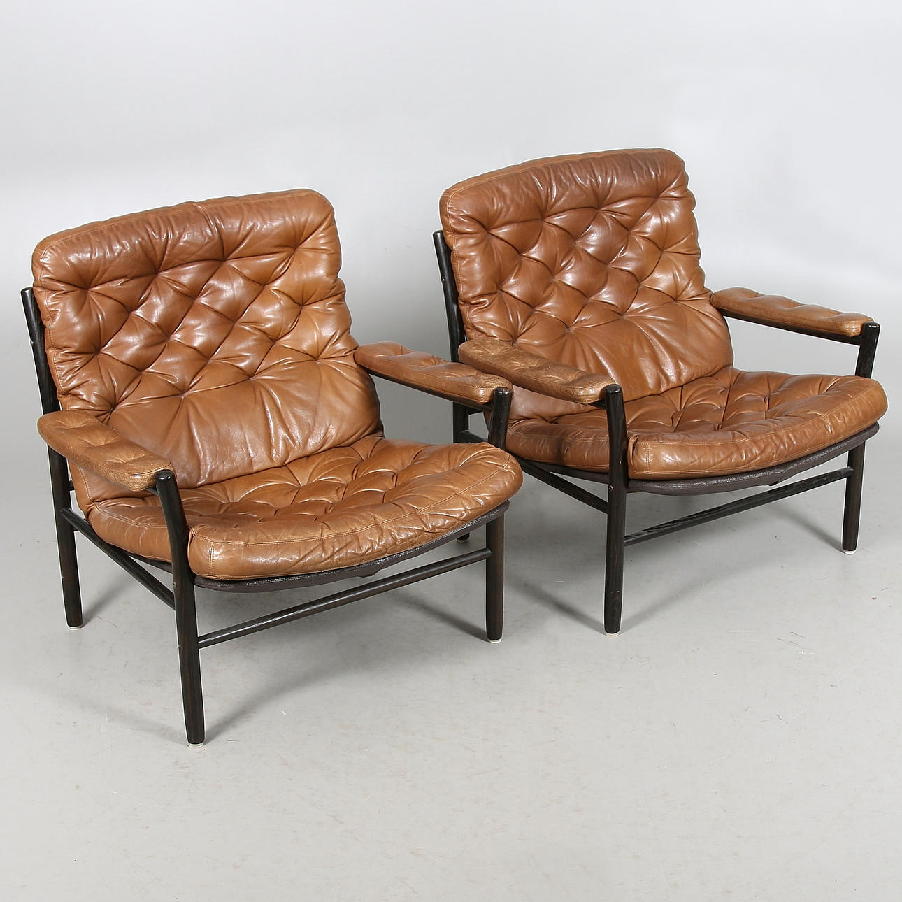 FÅTÖLJER, ett par, DUX. 1970-tal.