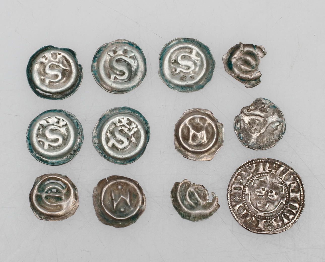 MYNT, 12 st, 1200-1300-tal, bl.a. Magnus Ladulås och Magnus Eriksson.