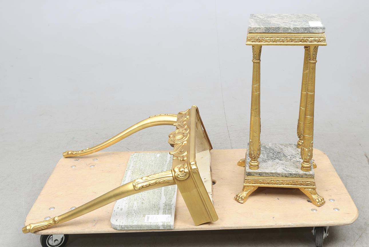 TRYMÅBORD och PIEDESTAL, med marmorskivor. 1900-tal.