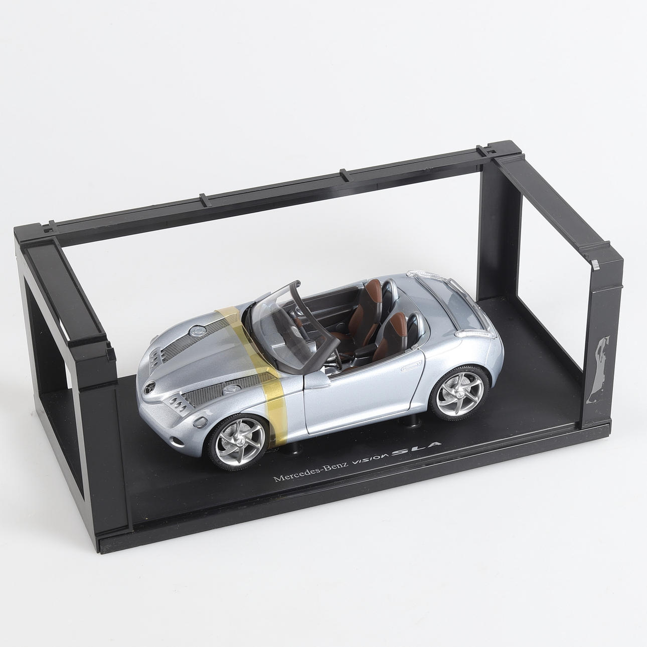 MODELO DE COCHE, Mercedes-Benz Vision SLA.