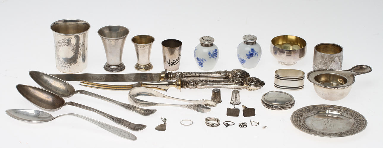 PARTI SILVER, ca 28 delar. Total vikt 608 gram.