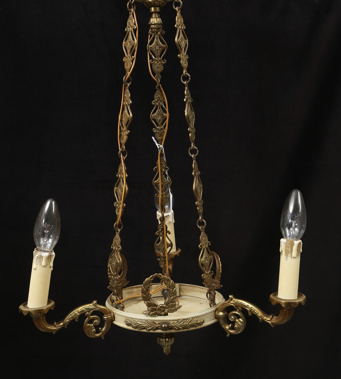 TAKLAMPA, Karl Johan-stil, 1900 talets mitt, höjd ca. 57 cm.