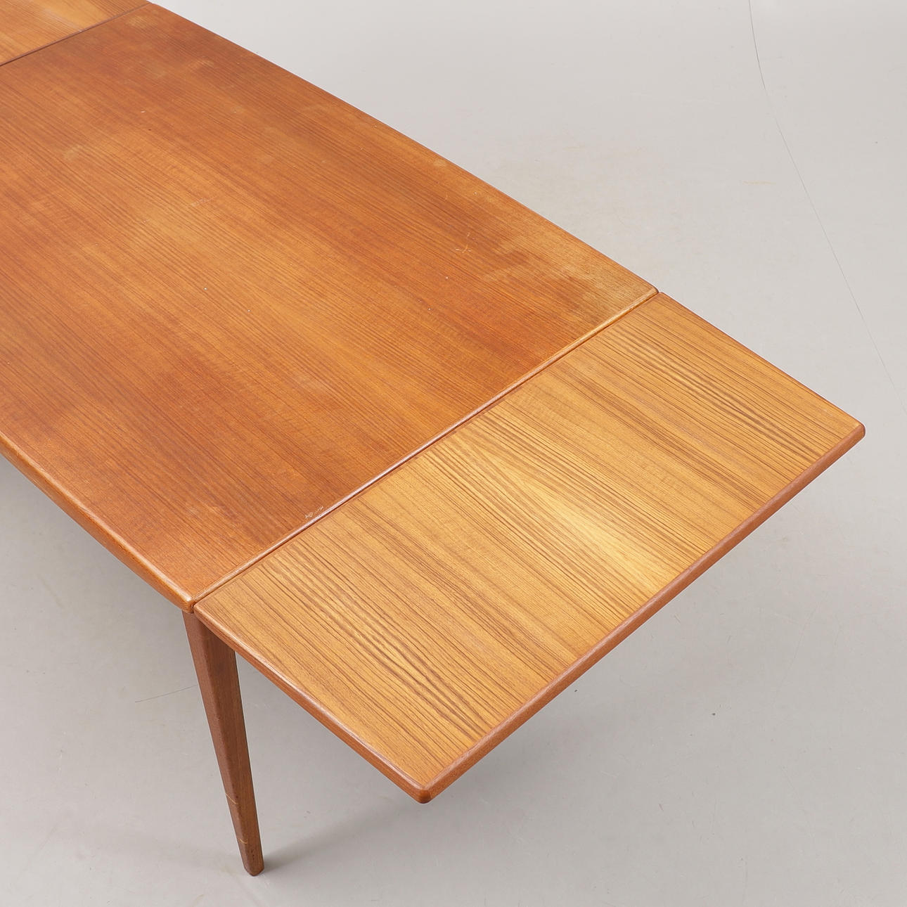matbord-teak-utdragbart-1950-60-tal-m-bler-bord-auctionet