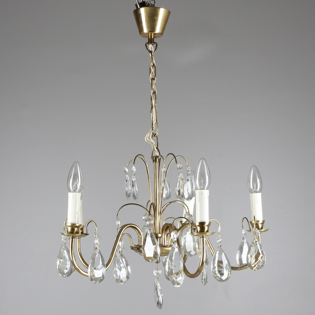 LJUSKRONA, mässing med prismor, 5 ljuspunkter, 1900-tal.