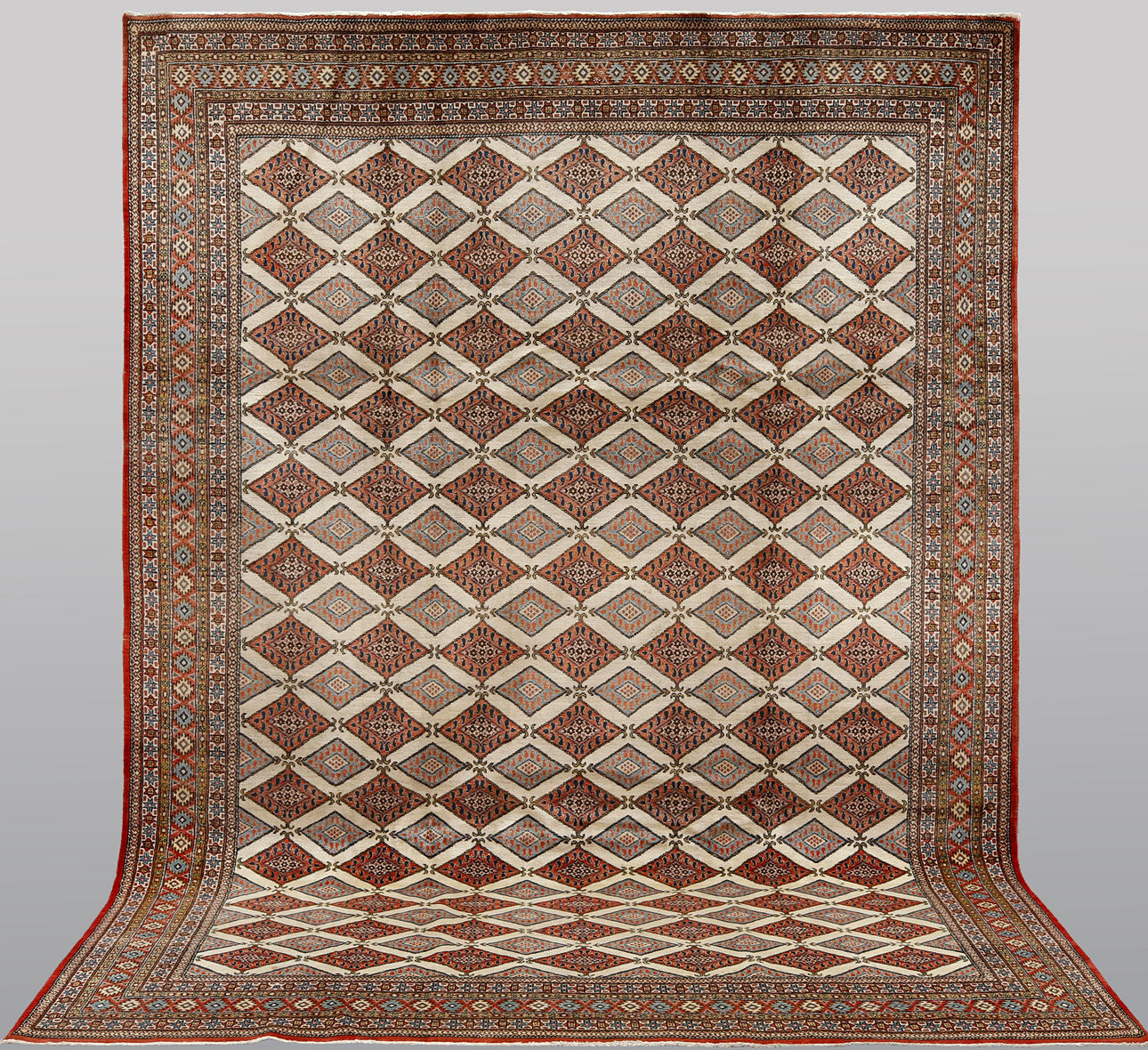 CARPET. Oriental, 329 x 230 cm.