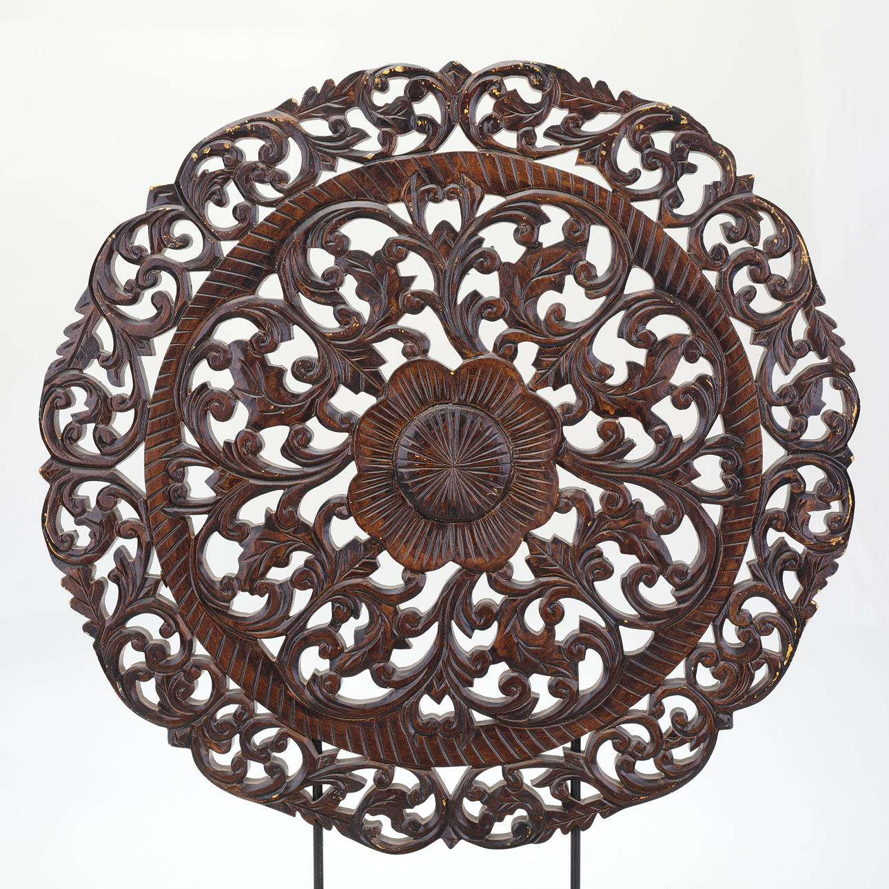 BORDSDEKORATION, trä,tempeltavla, samtida.