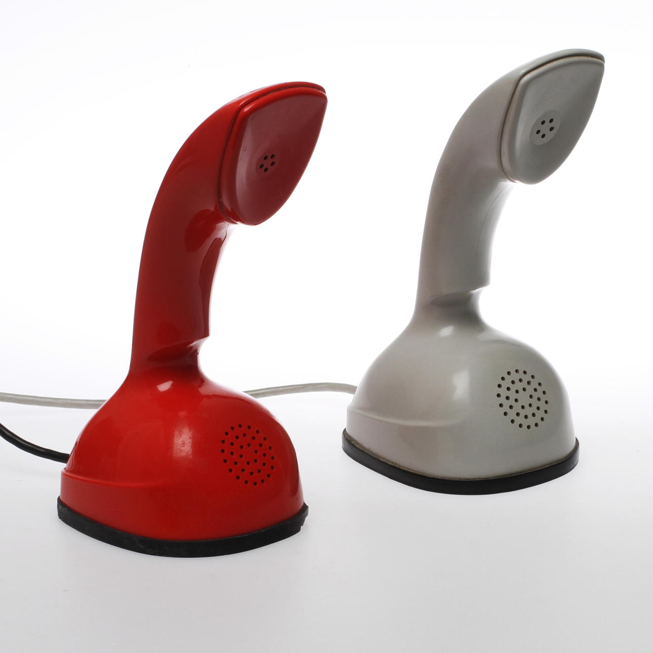 BORDSTELEFONER 2 st, Ericofon, sk. Kobra.