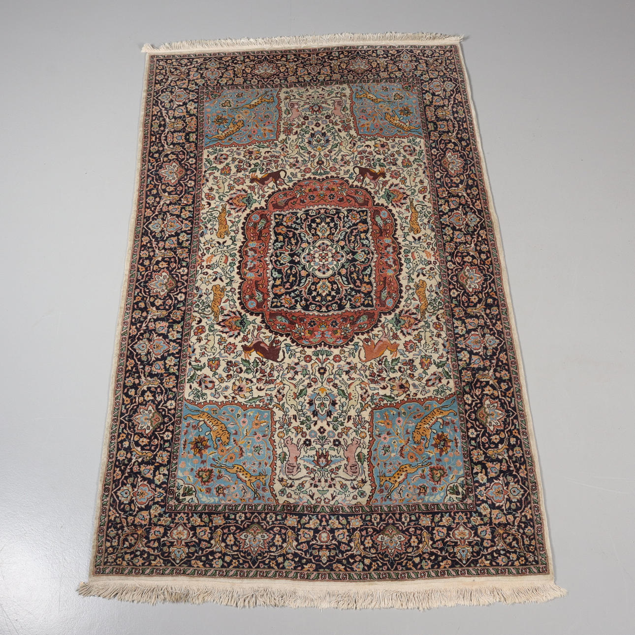 MATTA, Orientalisk handknuten.