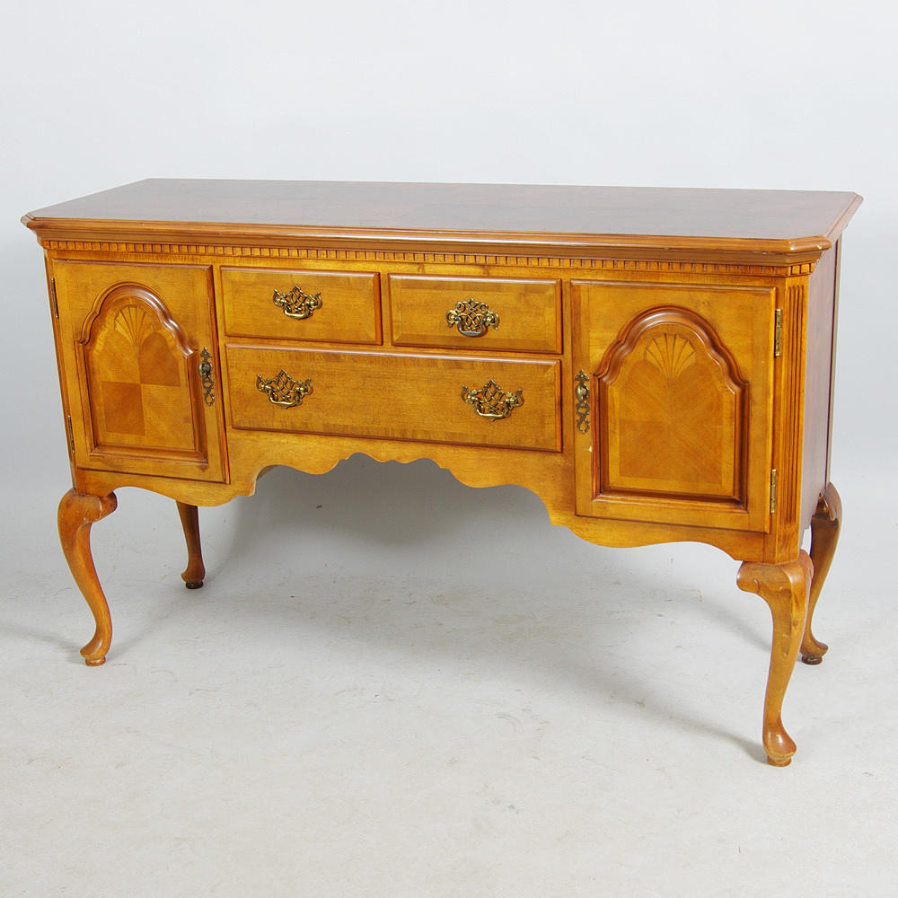 SIDEBOARD, mahogny, rokokostil.