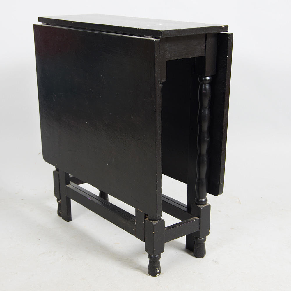 SLAGBORD, svartmålat, tidigt 1900-tal.