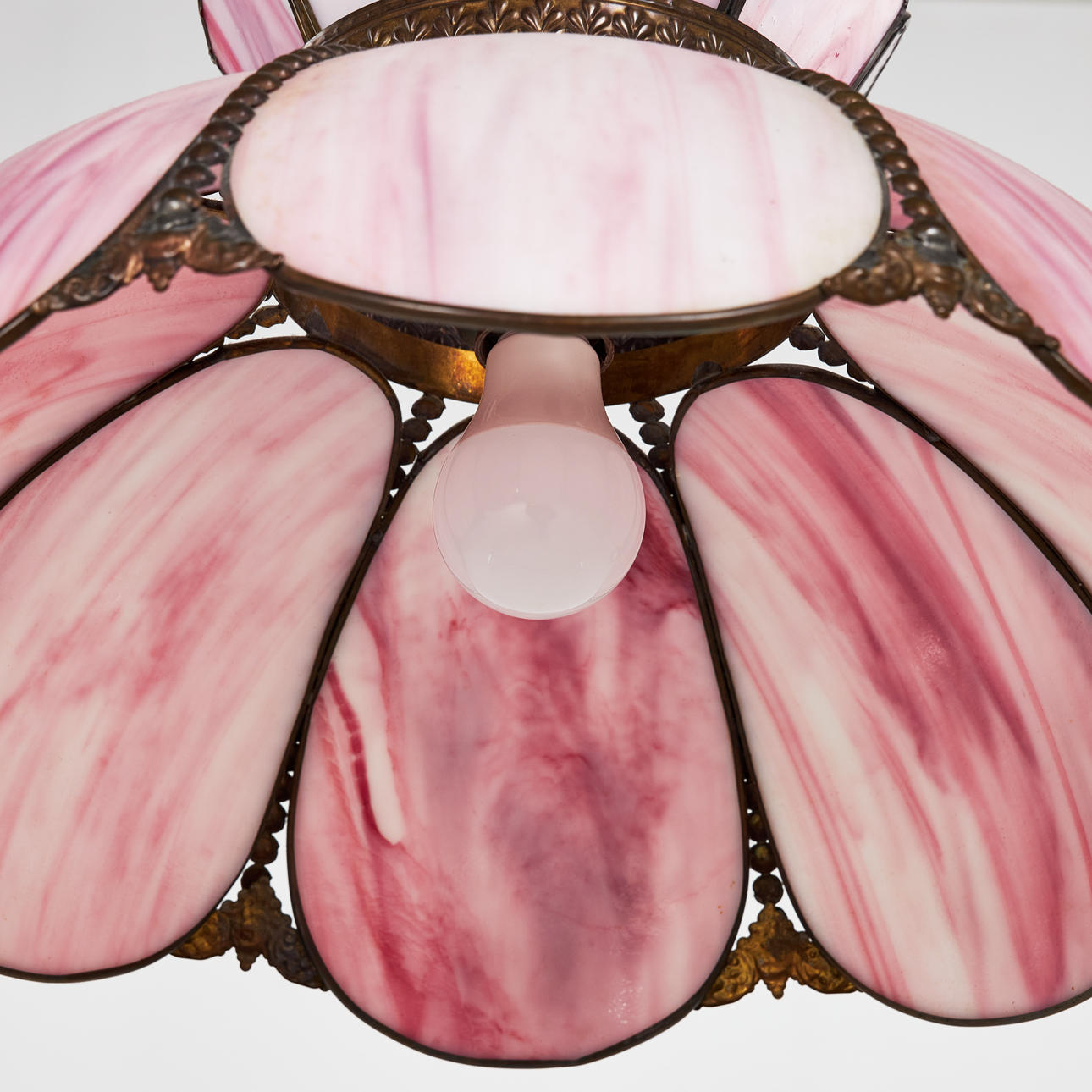 a-tiffany-style-ceiling-lamp-metal-and-pink-glass-cup-20th-century