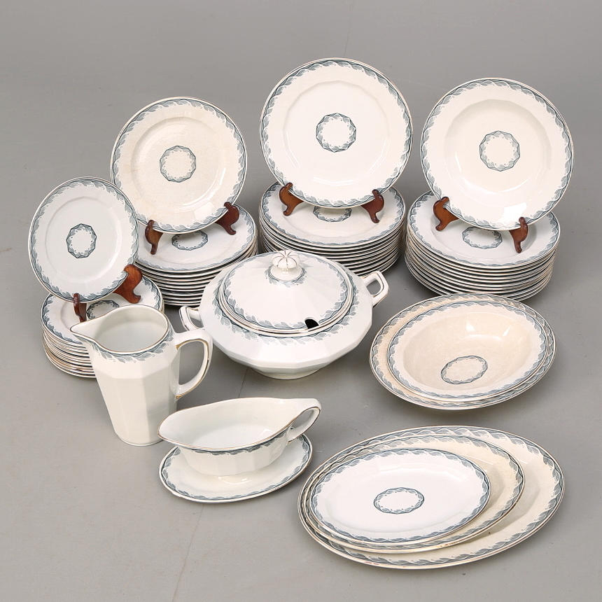 MATSERVIS 55 delar, "Ingeborg" Rörstrand, 1900-talets första hälft.