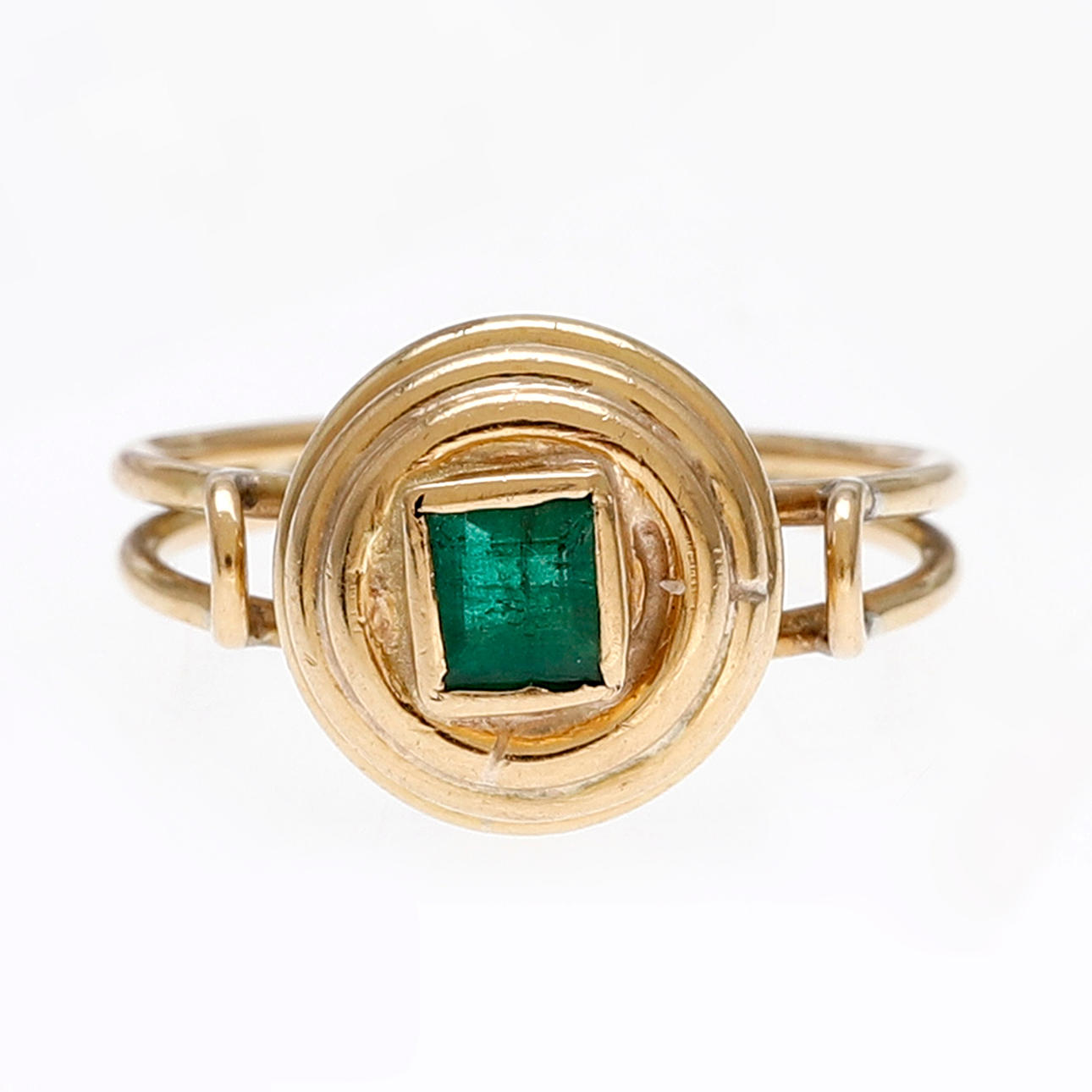 Ring aus Gold und Smaragd.