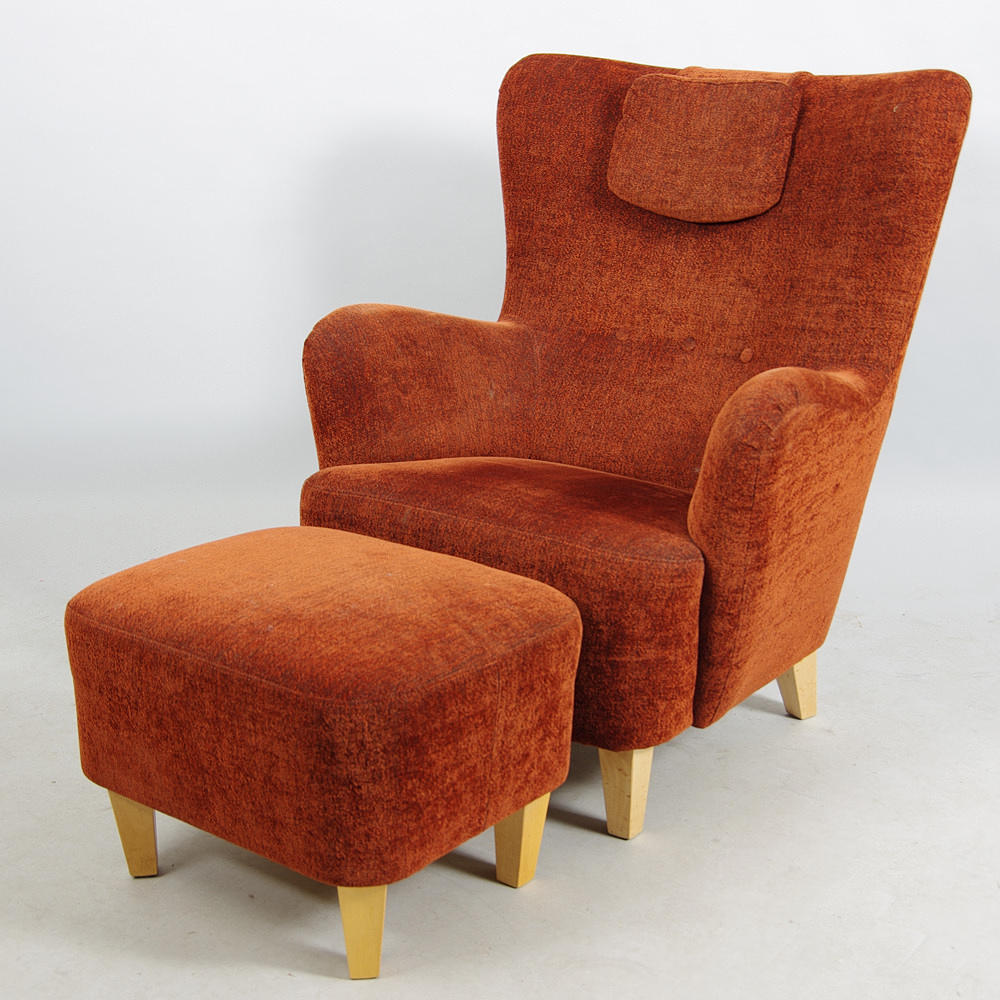 FÅTÖLJ MED FOTPALL, modern design.