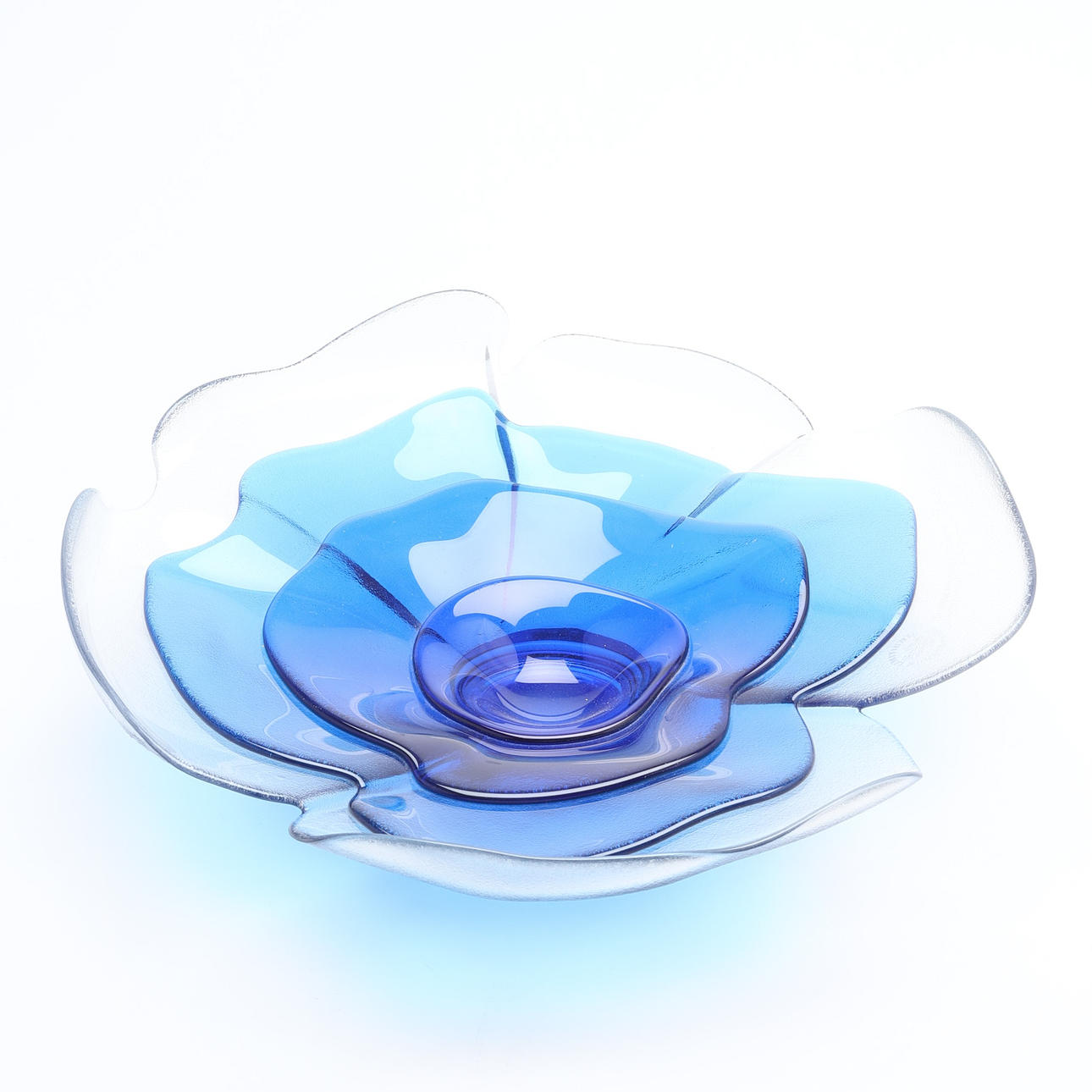 GÜNTER FERDINAND RIS. A glass dish, Rosenthal Studio line, numbered 3000/685.