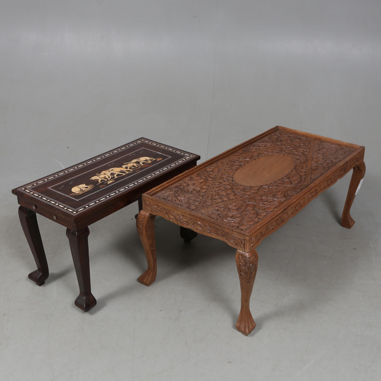 PÖYTÄ, 2 kpl, itämainen.