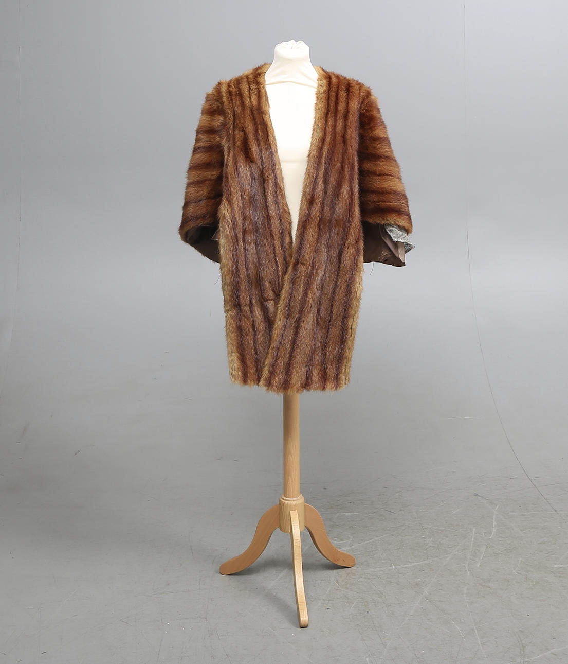 STOLA, helmink, 1900-tal.