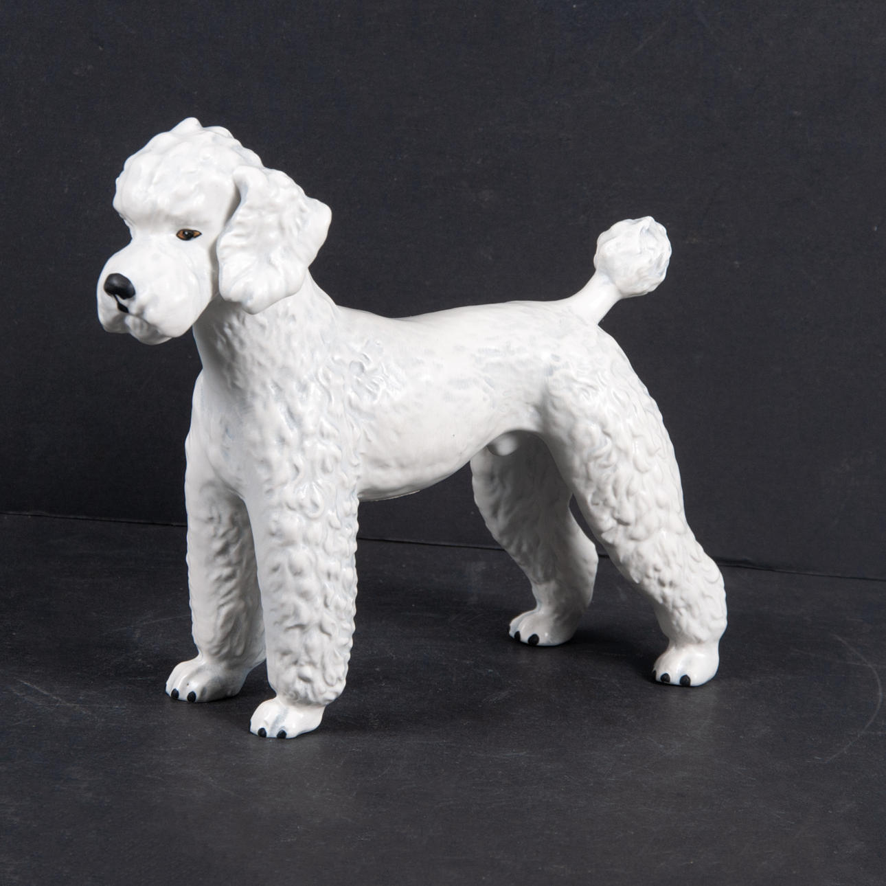 FIGURINE. Podel, Goebel, Germany.