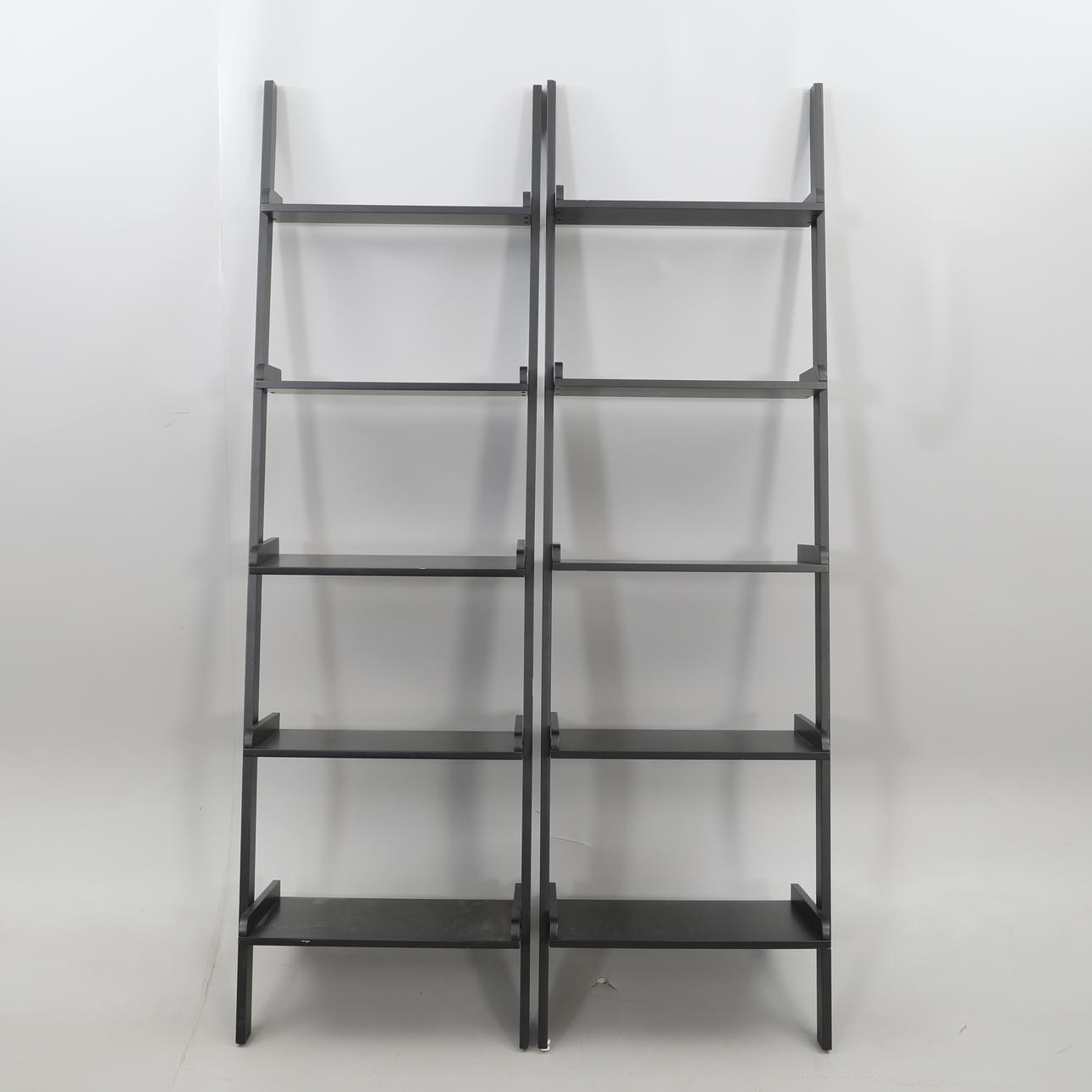 VÄGG/TRAPPHYLLA, ett par, 2000-tal.