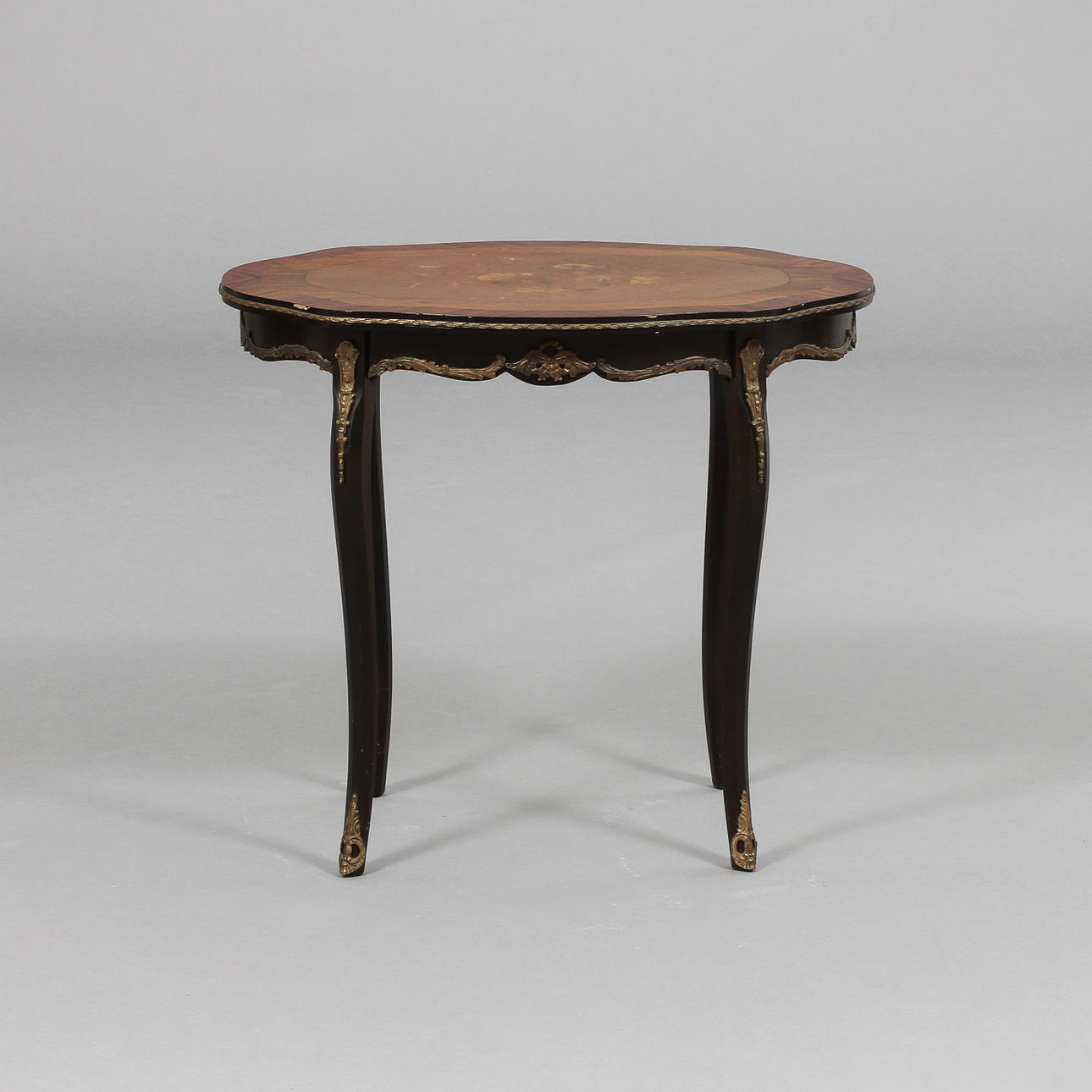 BORD, Louis XVI-stil, 1900-tal.