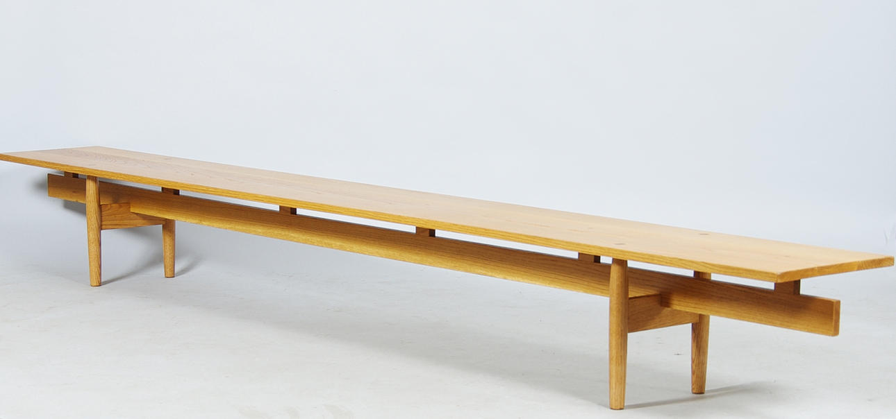 BÄNK, "Long banc", ek, tillskriven Ib Kofod-Larsen.