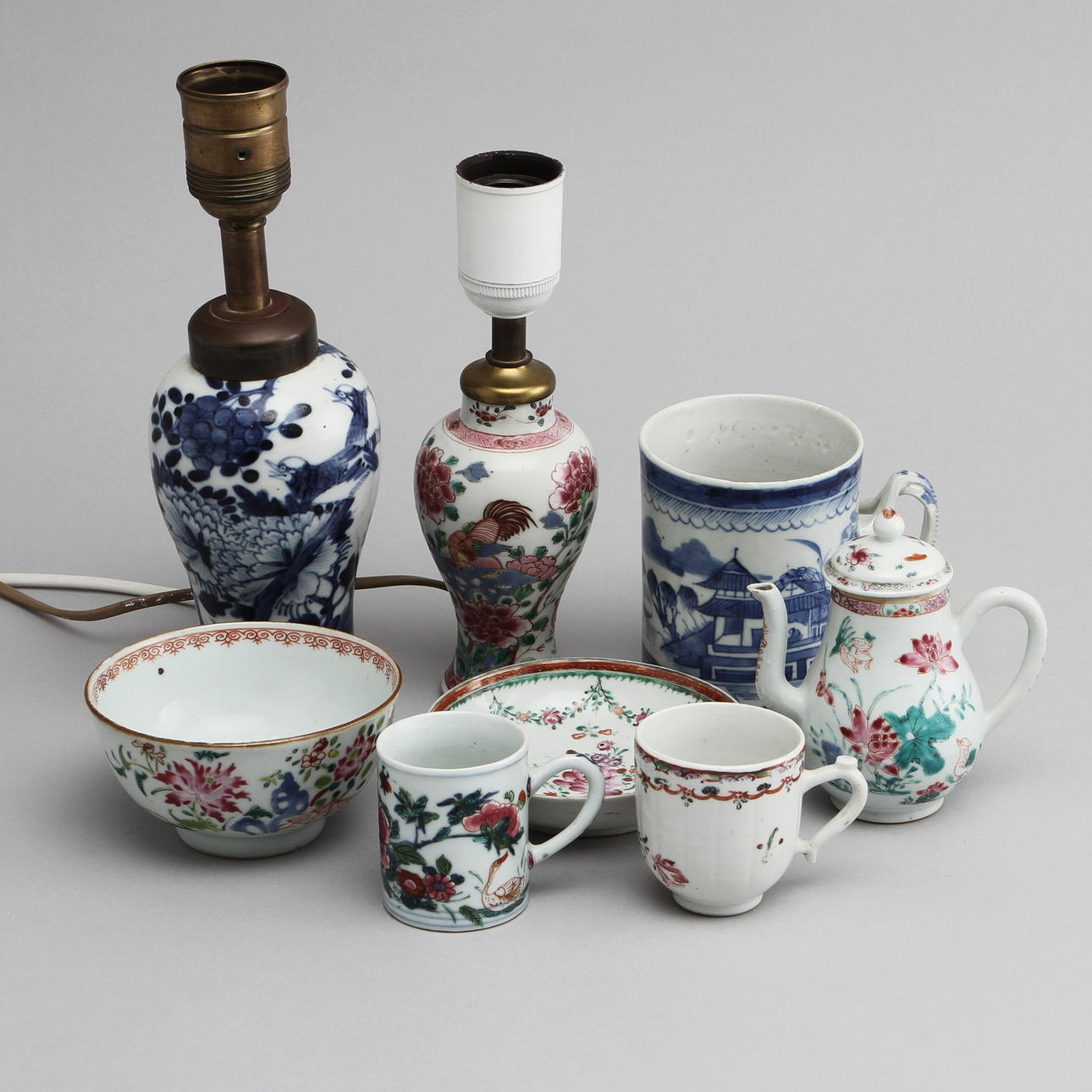 PORSLINSFÖREMÅL, 8 delar, Kina, 17/1800-tal.