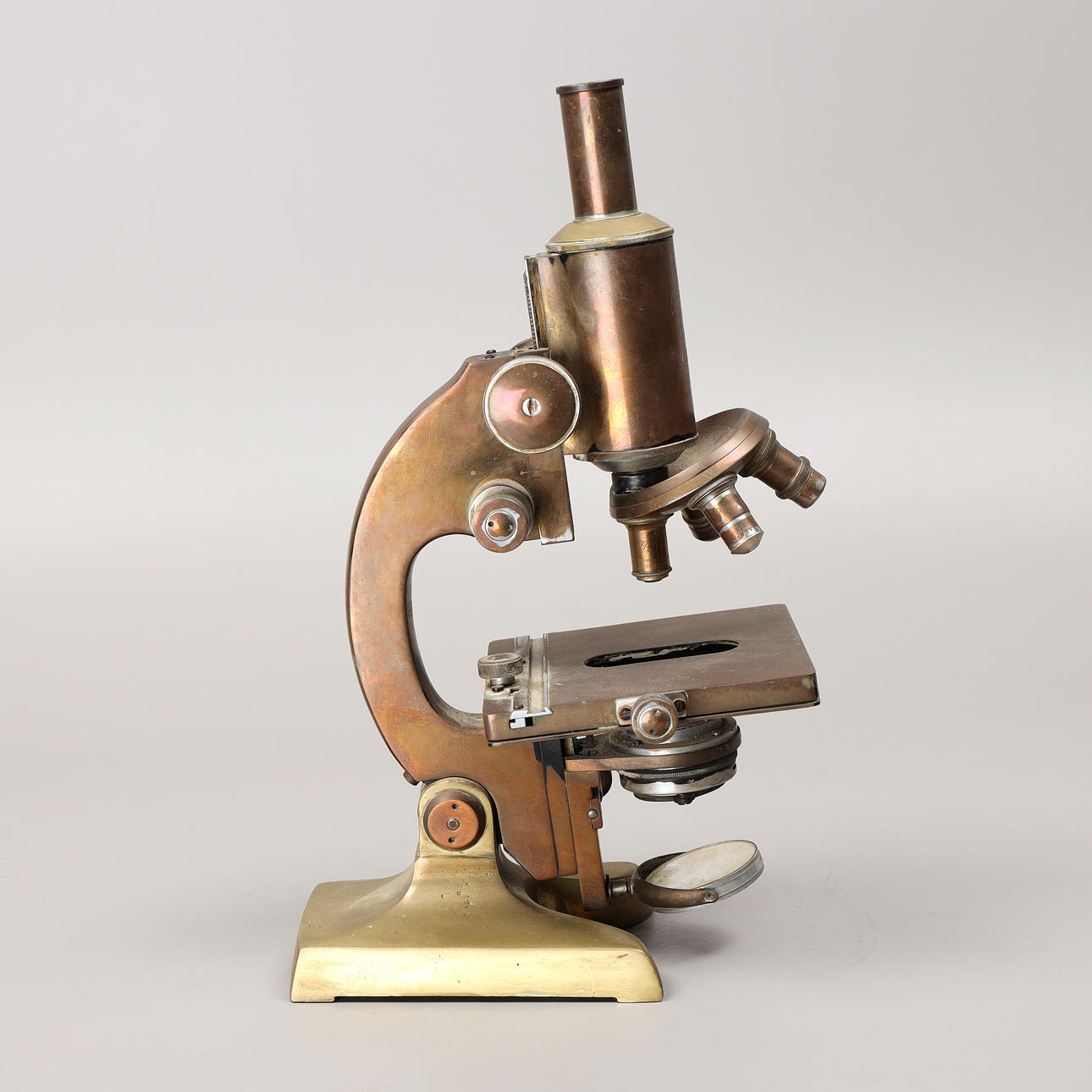A brass microscope from Steindorff, Berlin, 19th century.