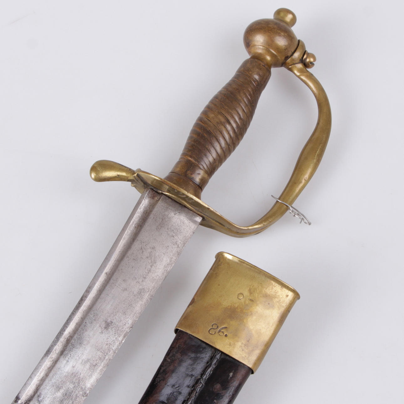 HUGGARE, med mässingsfäste, Sverige, 1800-tal.