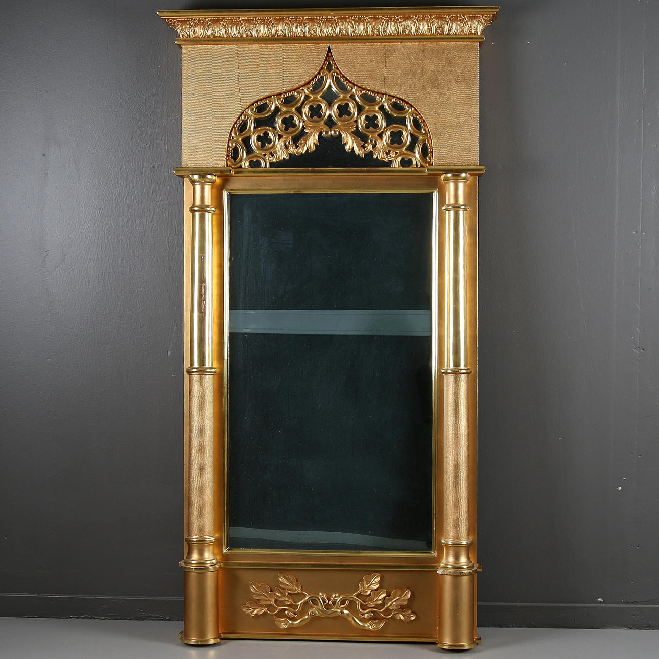 SPEGEL, empirestil. 1900-talets början.