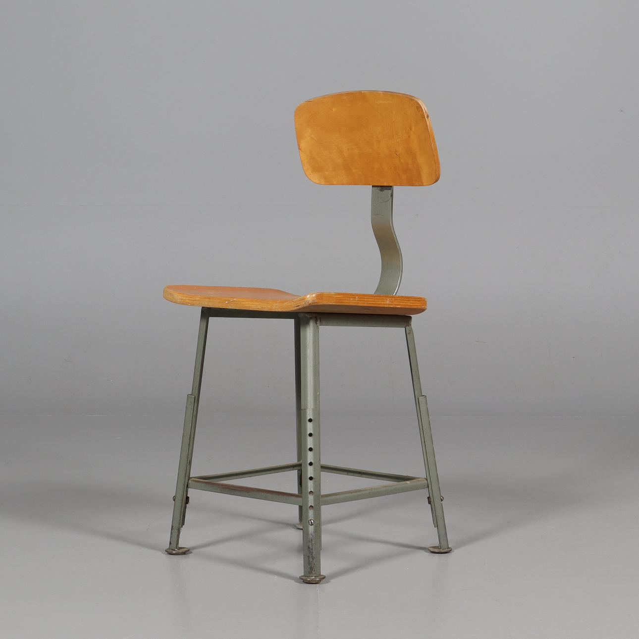 Ein Industriesessel, Mitte des 20. Jahrhunderts.