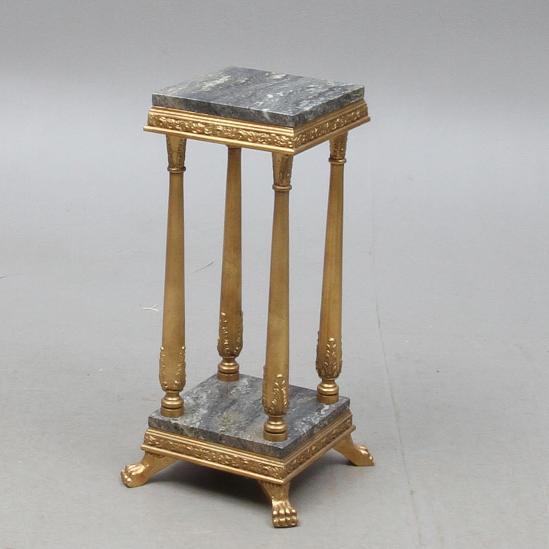 PIEDESTAL, med stenskivor, 1900-tal.