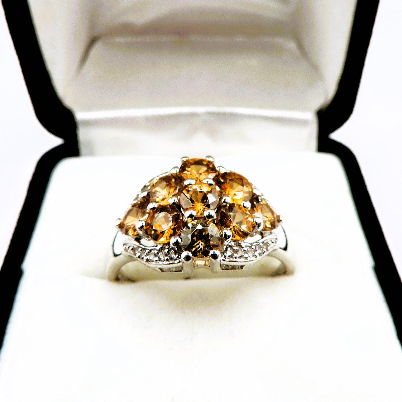 STERLINGSILVER CITRIN & DIAMANT RING.