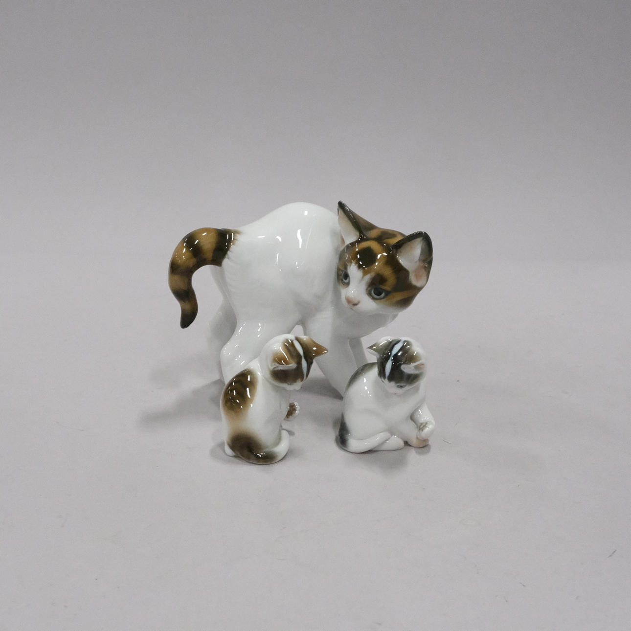 ROSENTHAL, TRE FIGURINER.