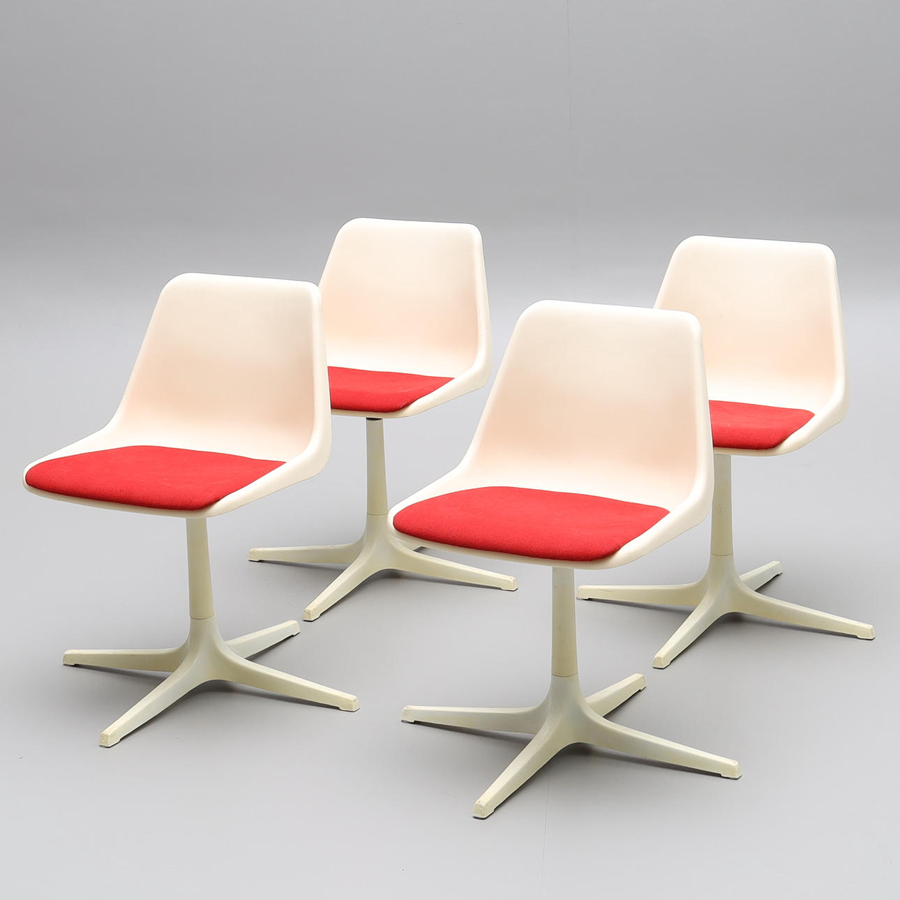 SPINNESTOL, 4 dele, Robin day, Overman, Sverige.