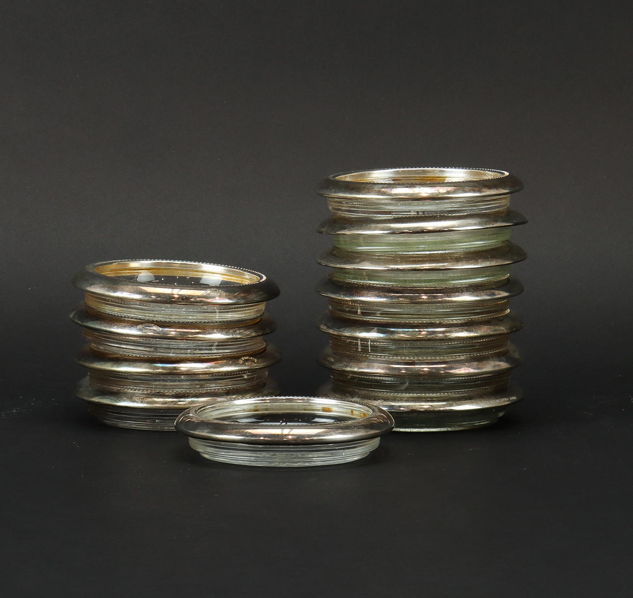 Pullonlasinaluset 12 kpl, kristalli uudella hopeareunalla.