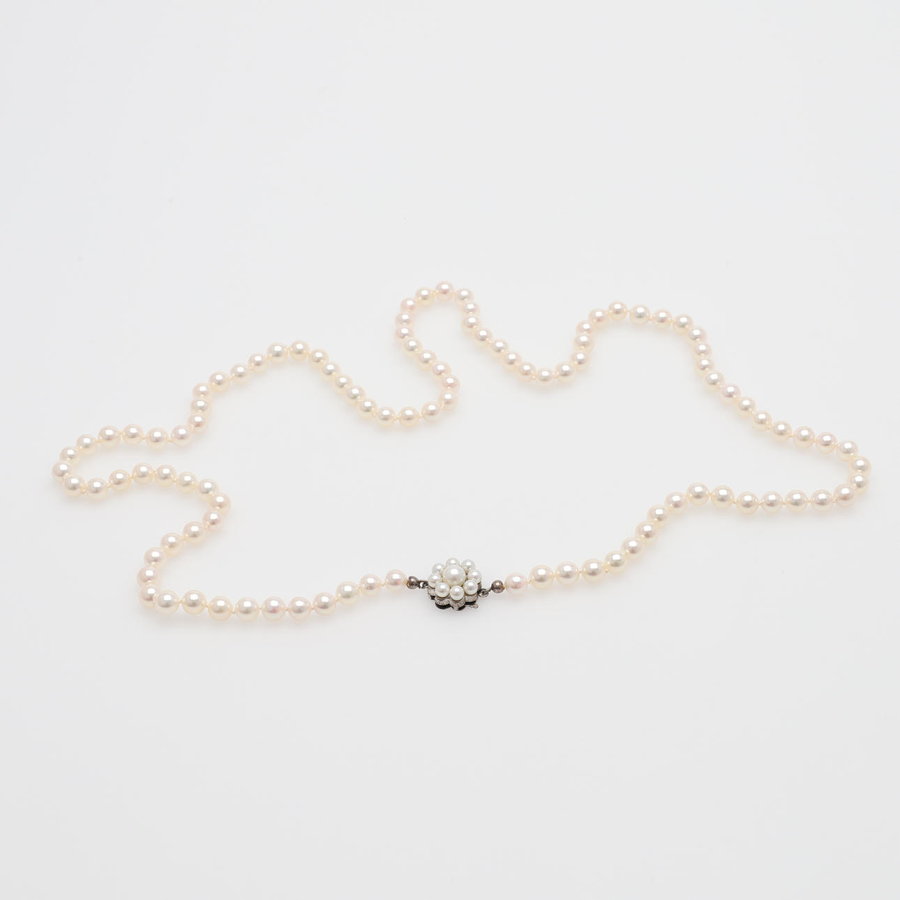 PEARL NECKLACE.