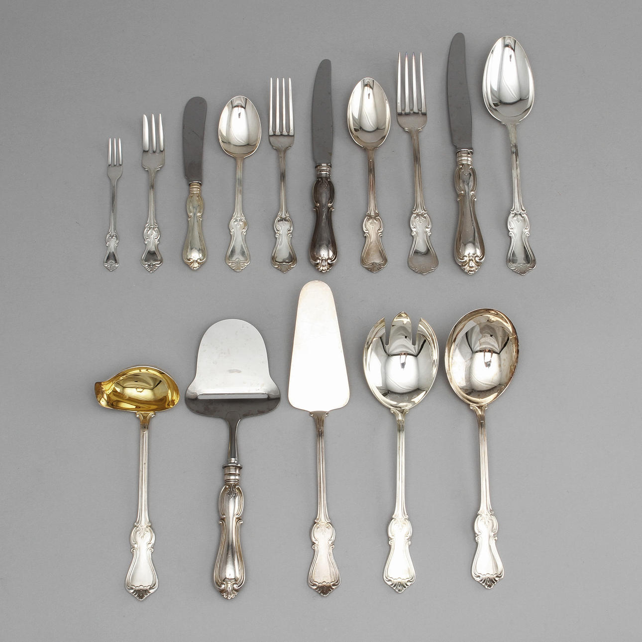 BESTICKUPPSÄTTNING, silver, "Olga", 115 delar. Totalt ca 6000 gram.