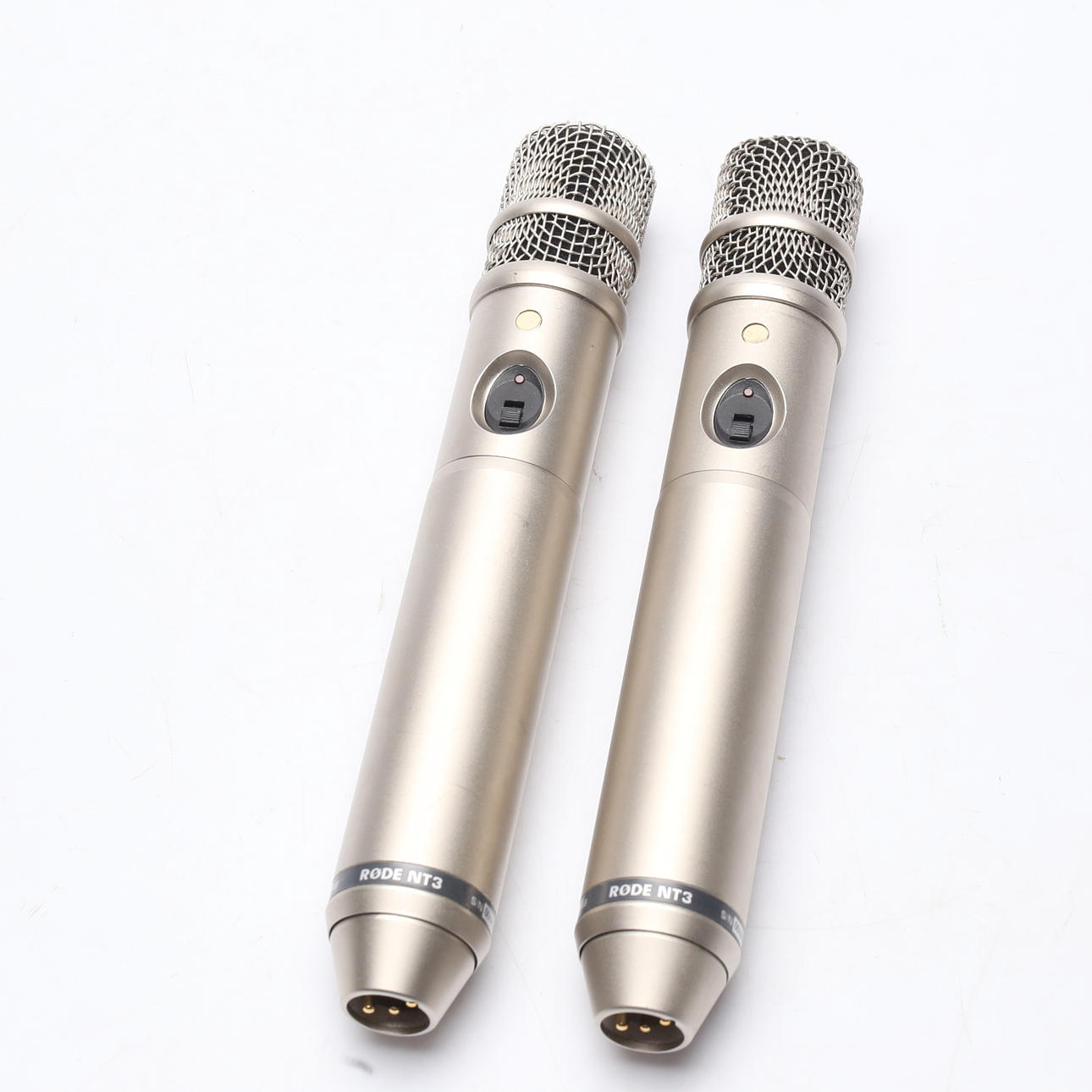 MIKROFONER, ett par, Røde NT3.