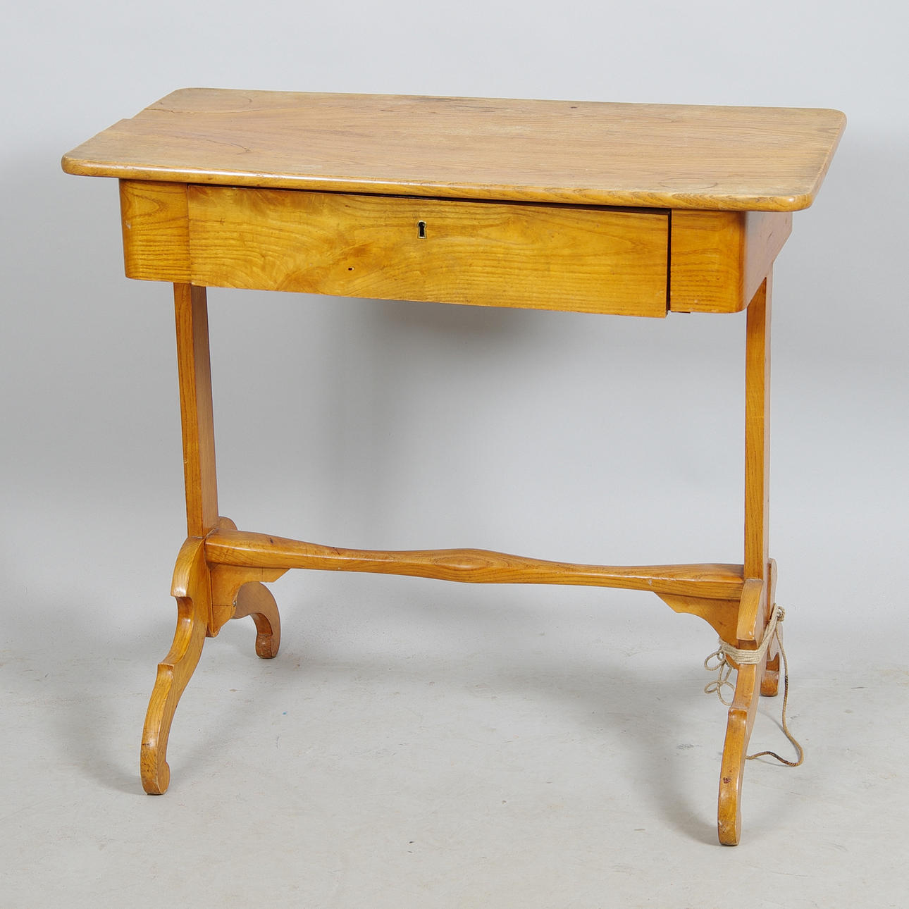 BORD MED LÅDA, 1800/1900-tal.