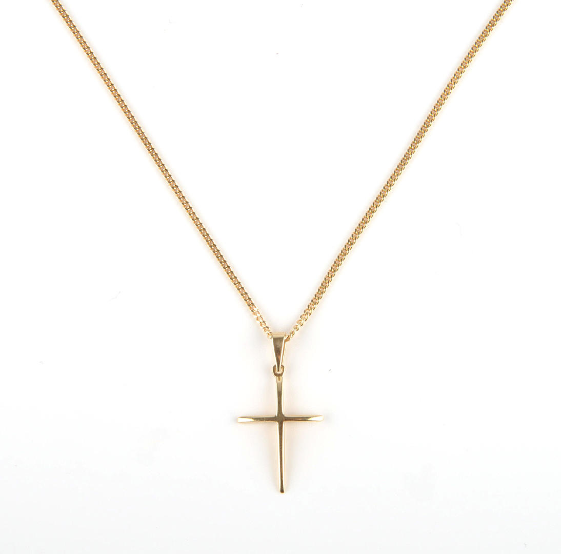 COLLIER med kors hänge, 585 gult guld, ca. 3,9 g.