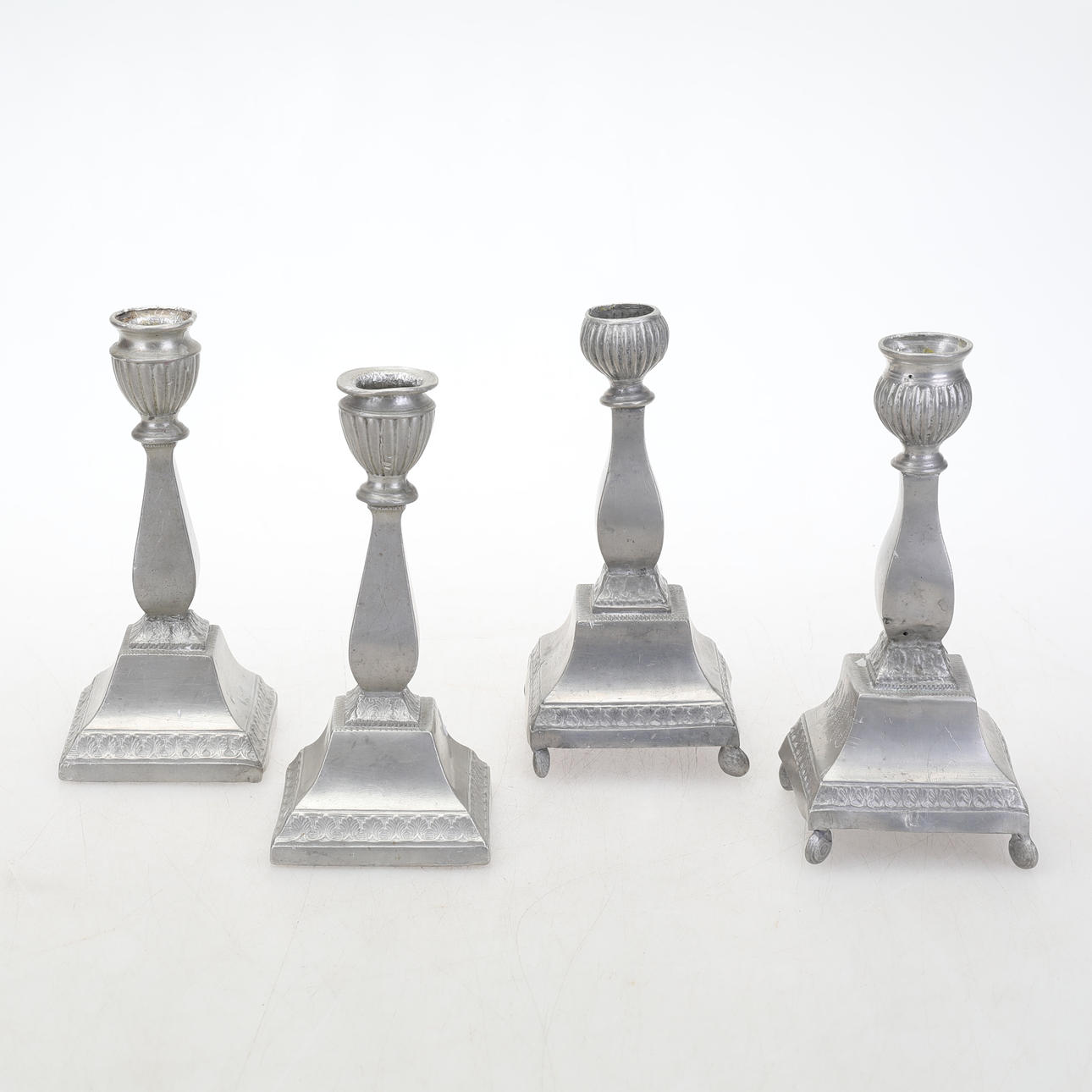 TENNLJUSSTAKAR, 2 par, 1850-tal. Märkta.