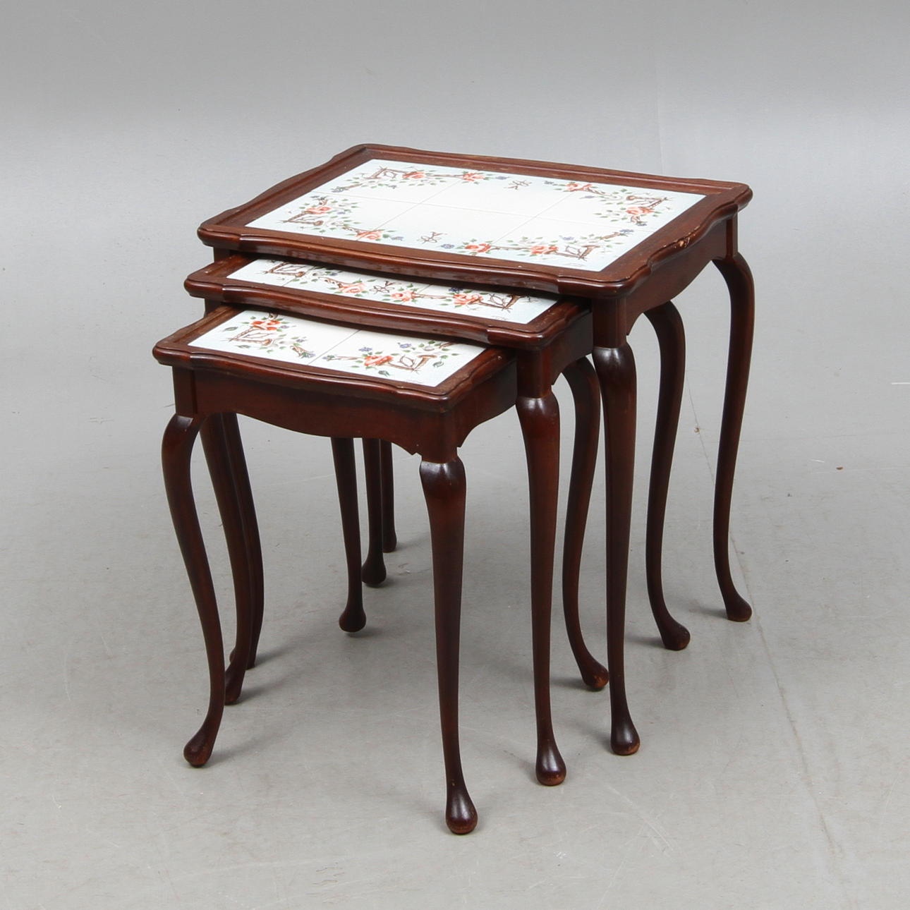 SATSBORD, 3 delar, med kakelplattor, 1900-talets andra hälft.