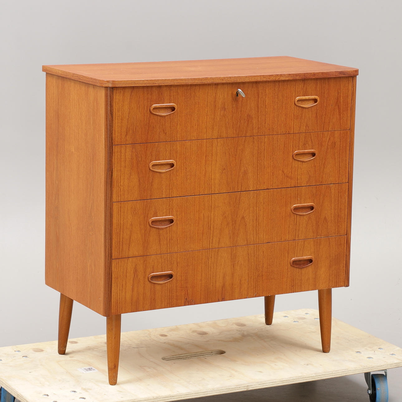 BYRÅ, teak, 1900-talets mitt.