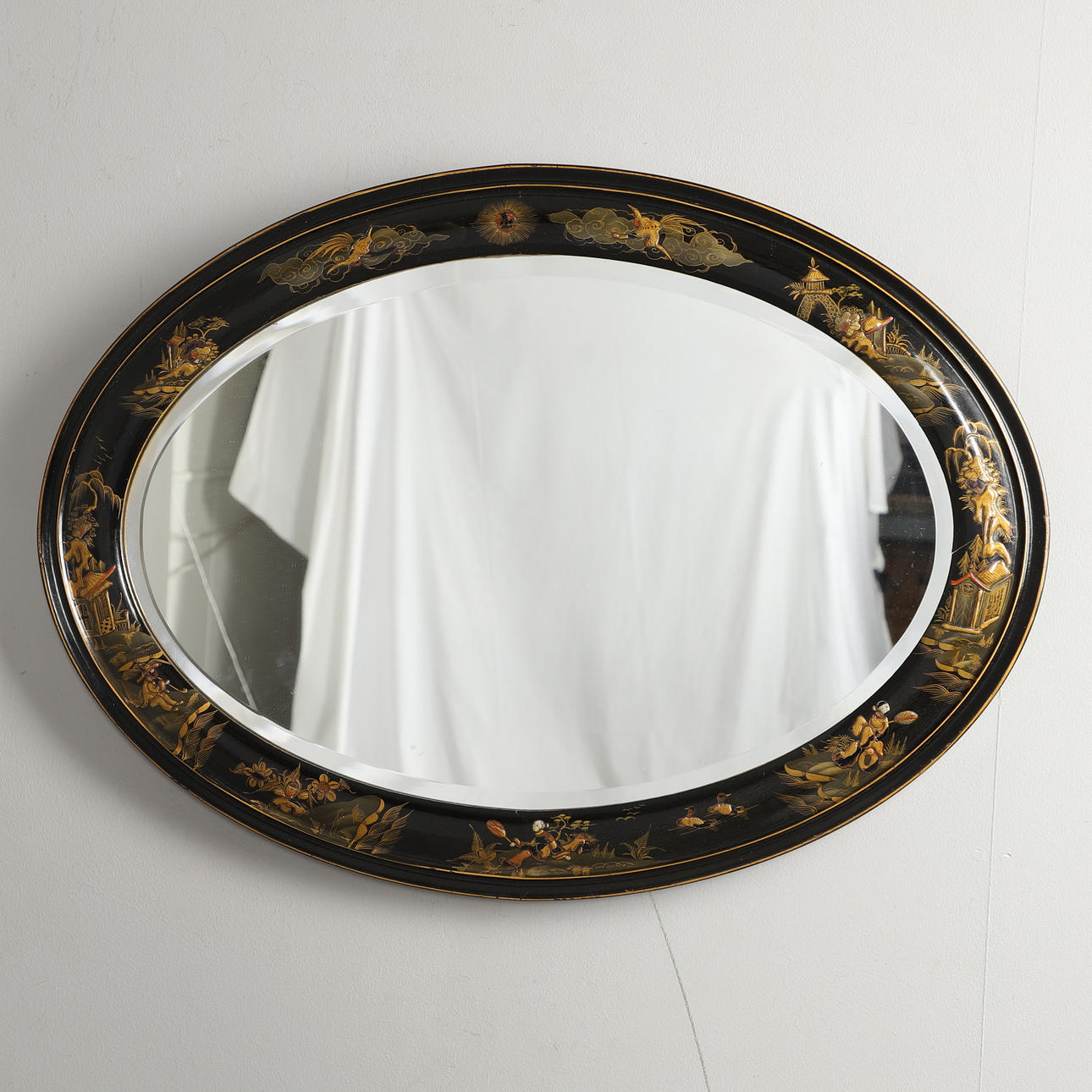 OVAL VÄGGSPEGEL 1920-tal.