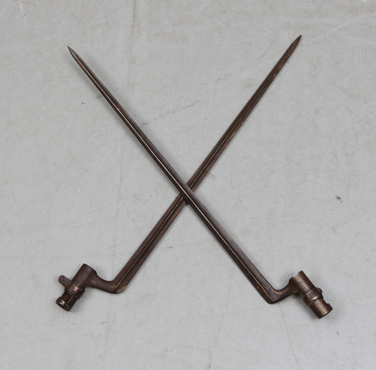 STICKBAJONETTER, 2 st, 1800-tal.